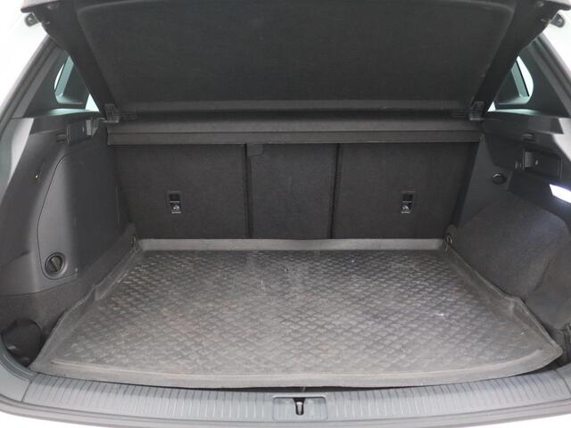 Volkswagen TIGUAN 1.4 TSI eHybrid R-Line Business+ 245PK DSG Pano-Schuifdak, SOH 86%, Trekhaak, Volleder, Memorystoel, 20" LM Velgen, Matrix-LED Verlichting, 360gr. Camera