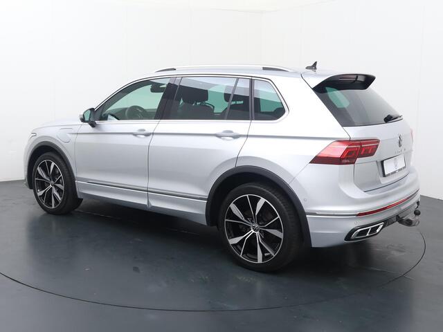 Volkswagen TIGUAN 1.4 TSI eHybrid R-Line | 245 PK | SoH 89% | Trekhaak wegklapbaar | Matrix LED koplampen | 20" LM velgen | Navigatiesysteem | R-Line |