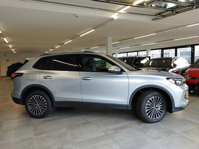 Volkswagen TIGUAN 1.5 TSI E-HYBRID LIFE TREKHAAK/CAMERA/MEMORY/LEDER/CARPLAY/ACC/E-KLEP