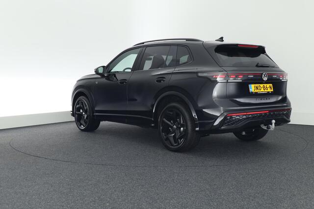 Volkswagen TIGUAN 1.5 272pk eHybrid R-Line Edition Black Style Trekhaak 360Camera Head-Up Navigatie Massage Stoelverwarming Panoramadak