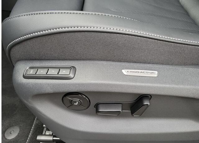 Volkswagen TIGUAN eHybrid R-Line Edition ** Panodak ** Trekhaak ** Leder ** Memory Harman/Kardon ** Massage ** 20inch