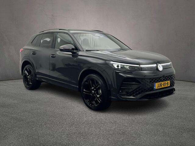 Volkswagen TIGUAN R-Line Edition 1.5 TSI eHybrid 204pk DSG Automaat Trekhaak, Black Style, Panoramadak, Adaptive cruise control, Navigatie, 360 camera, Achteruitrijcamera