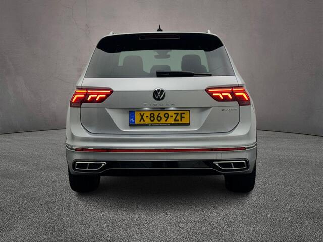 Volkswagen TIGUAN R-Line Business+ 1.4 TSI eHybrid 245pk DSG Automaat Trekhaak, Panoramadak, Adaptive cruise control, Elektrische achterklep, LED matrix koplampen