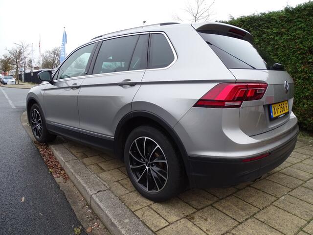 Volkswagen TIGUAN 1.4 TSI CL BNS R-Navi Carplay-Clima-Cruise-Led-Blth-Usb-Media