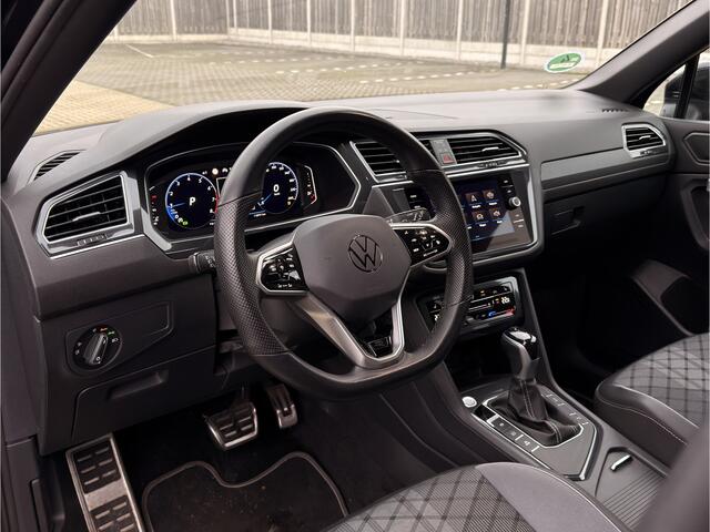 Volkswagen TIGUAN Allspace 1.5 TSI R-Line Business+ (NL-Auto / Elek. Trekhaak / Matrix / Camera / ACC)