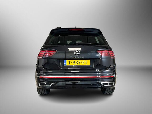 Volkswagen TIGUAN 1.5 150pk TSI R-Line Business Trekhaak inklapbaar | Adaptive cruise control | Navigatie 'Discover Media'
