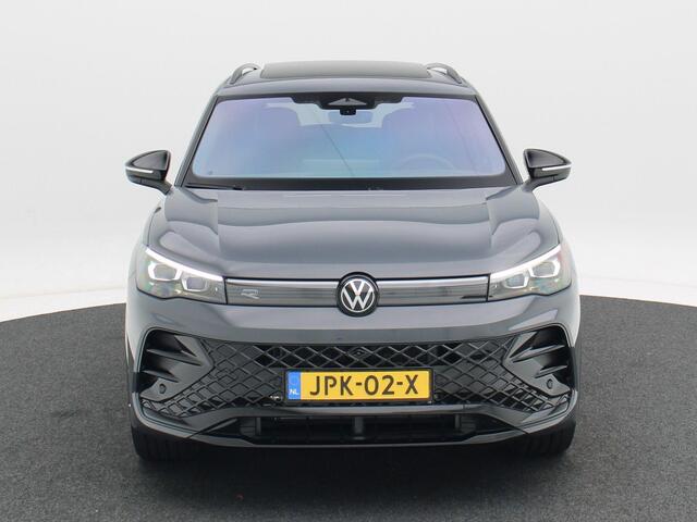 Volkswagen TIGUAN 1.5 eHybrid R-Line Edition 272PK Black Style | Trekhaak | Panoramadak | Leer | stoelverarming / ventilatie | Head-Up display | Harman & Kardon | Full Led |