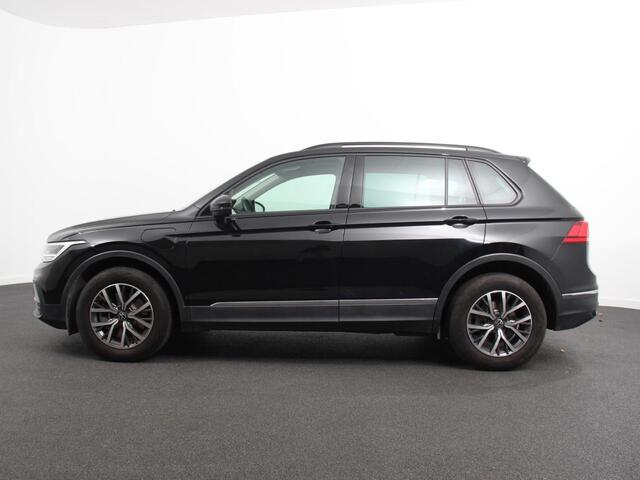 Volkswagen TIGUAN 1.4 TSI 245pk PHEV Life DSG | Navigatie | Apple Carplay/Android Auto | Parkeersensoren | Adaptive Cruise Control | Elektrische achterklep | Virtual Cockpit | Climate Control | Keyless Entry