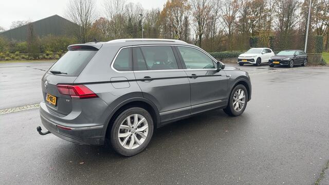 Volkswagen TIGUAN 1.4 TSI 150pk ACT Comfortline Business R-Line DSG / Navigatie / Panoramadak / LED / Trekhaak