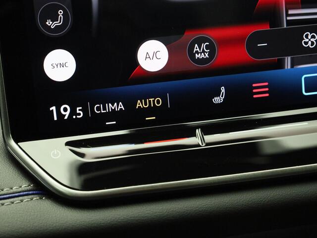 Volkswagen TIGUAN 1.5eHybrid 200kW/272PK R-Line Black Style DSG · Panoramadak · Trekhaak · Apple/Android · Garantie t/m 10-06-2030 of 100000km.