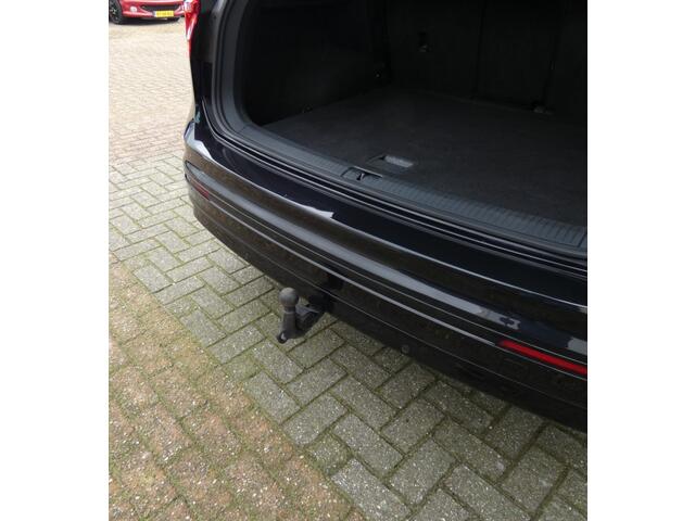 Volkswagen TIGUAN 1.4 TSI R-Line DSG,Led,Pano,Leer,Trhaak,ACC