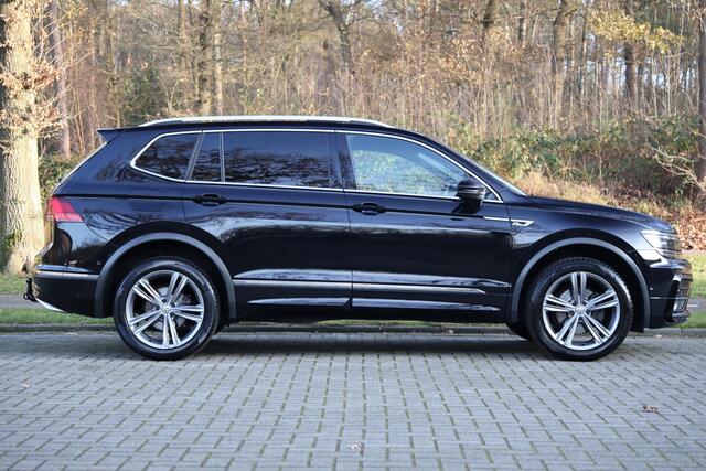 Volkswagen TIGUAN 1.4 TSI Highline Grijs kenteken - Prijs is excl. BTW | R-Line | Trekhaak | Live Cockpit | Memory stoelen met geheugen | LED | DAB | etc.
