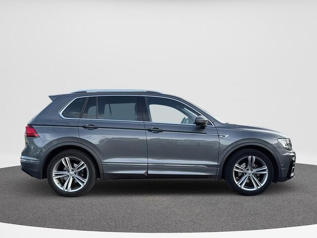 Volkswagen TIGUAN 1.5 TSI ACT Highline Business R | Trekhaak | Pano | A.cam | Keyless |