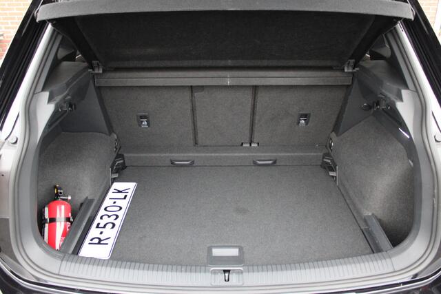 Volkswagen TIGUAN 1.5 TSI 150PK DSG R-Line Business+ |PANO|BLACK-STYLE|TREKHAAK|20-INCH|