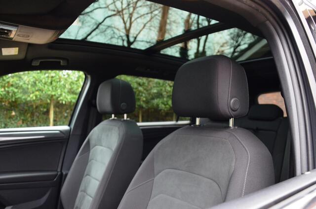 Volkswagen TIGUAN Allspace 1.5 TSI Highline Business R Line 7 Persoons. Automaat/Navi/Pdc/Ecc/Achteruitrijcamera/Panoramadak/Stoel&Stuur verwarming/trekhaak elektrisch uitklapbaar/Virtueel dashboard/Privacy-Glass/Cr-Controle/20-Inc Lmv/Dynaudio