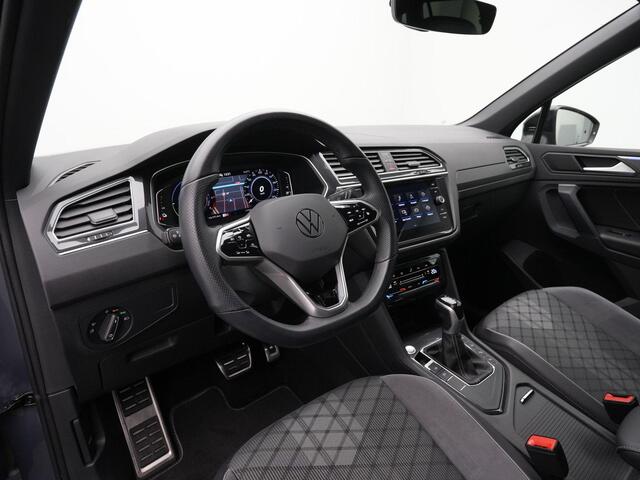 Volkswagen TIGUAN 1.4 TSI eHybrid 245PK DSG R-Line Business Black Style | Panoramadak | Trekhaak | Stuur-/stoelverwarming | Achteruitrijcamera