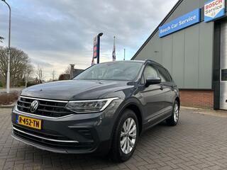 volkswagen-tiguan-1.5-tsi-life-busi