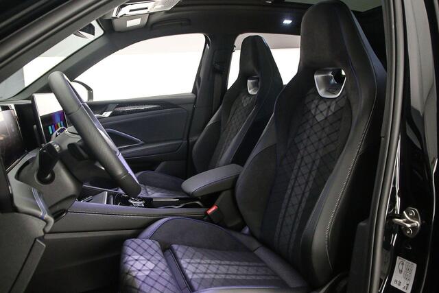 Volkswagen TIGUAN R-Line Edition 1.5 TSI eHybrid 272pk DSG Automaat Trekhaak, Panoramadak, Navigatie, Black Style, Elektrische achterklep, Adaptive cruise control