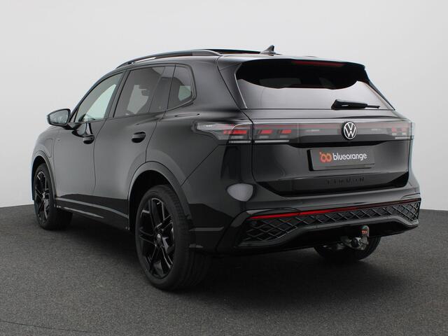 Volkswagen TIGUAN 1.5 eHybrid R-Line Edition 272PK DSG Pano-Schuifdak, Black Style, Achteruitrijcamera, Trekhaak, 20" LM Velgen, Keyless, Side Assist, Navi via Apple Carplay/Android Auto, Stoel-Stuurverwarming