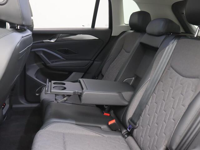 Volkswagen TIGUAN 1.5 eHybrid Life Edition 204PK DSG Trekhaak, 18" LM Velgen, Keyless, Achteruitrijcamera, Side Assist, Navi via Apple Carplay/Android Auto, Adaptieve Cruise Control, Stoel-Stuurverwarming, Elektr. Achterklep