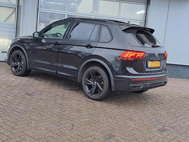 Volkswagen TIGUAN 1.4 TSI eHybrid R-Line, Blackstyle, Volleder, Panoramadak, Zeer mooie uitvoering!