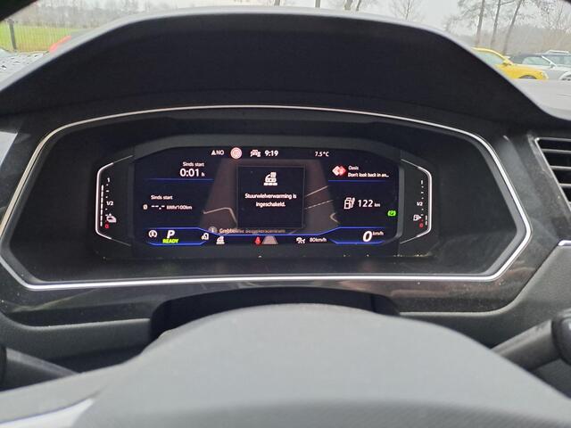 Volkswagen TIGUAN 1.4 TSI eHybrid R-Line, Blackstyle, Volleder, Panoramadak, Zeer mooie uitvoering!