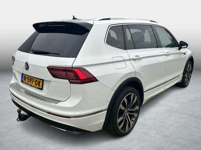 Volkswagen TIGUAN Allspace 2.0 TSI 220PK, 4Motion, R-line, 7-Persoons, Trekhaak, Virtual Cockpit, Massage,