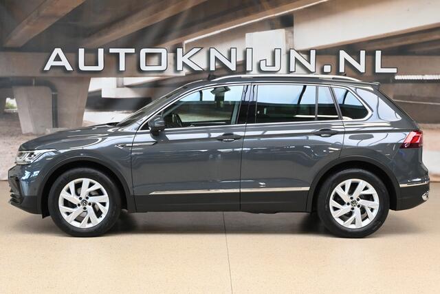 Volkswagen TIGUAN 1.5 TSI 150pk Elegance | IQ. Light | Panoramadak | Trekhaak | 100% (Dealer) onderhouden label