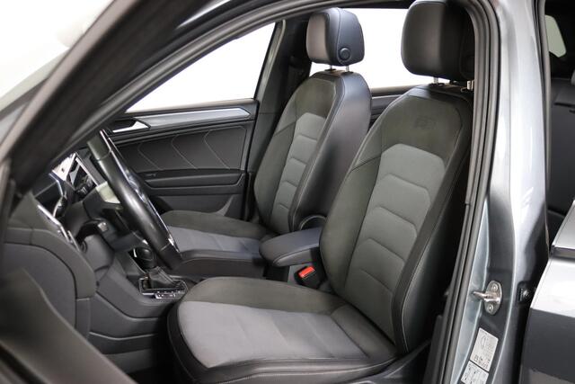 Volkswagen TIGUAN Allspace 1.5 TSI 2x R-line Blackstyle 7-Persoons Panoramadak, Head-up Display, ACC, Apple CarPlay/Android Auto,