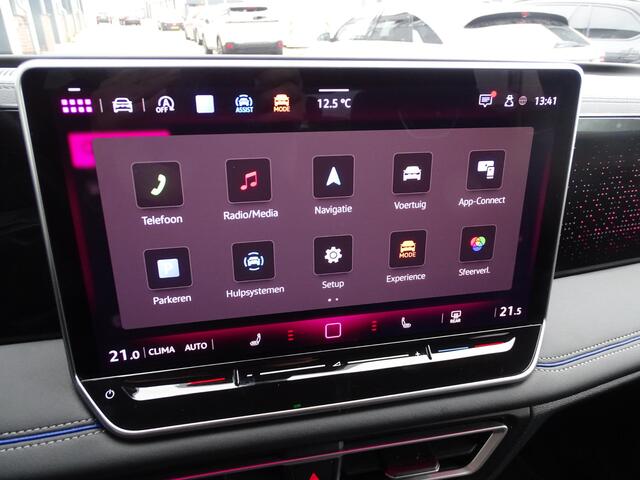 Volkswagen TIGUAN 1.5 eTSI R-Line Business AUTOMAAT| VOL OPTIES! |SPORT INTERIEUR| CAMERA| NAVIGATIE| DODE HOEK DETECTIE| PARKEERSENSOREN