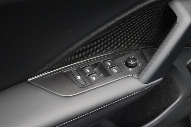 Volkswagen TIGUAN 1.5 TSI eHybrid 150 kW Life | Trekhaak | Winter Pakket | LED