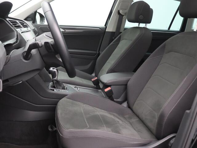 Volkswagen TIGUAN 1.4 TSI eHybrid Elegance 245PK DSG Pano-Schuifdak, Keyless, Trekhaak, Achteruitrijcamera, 18" LM Velgen, Matrix LED-Verlichting, Side Assist