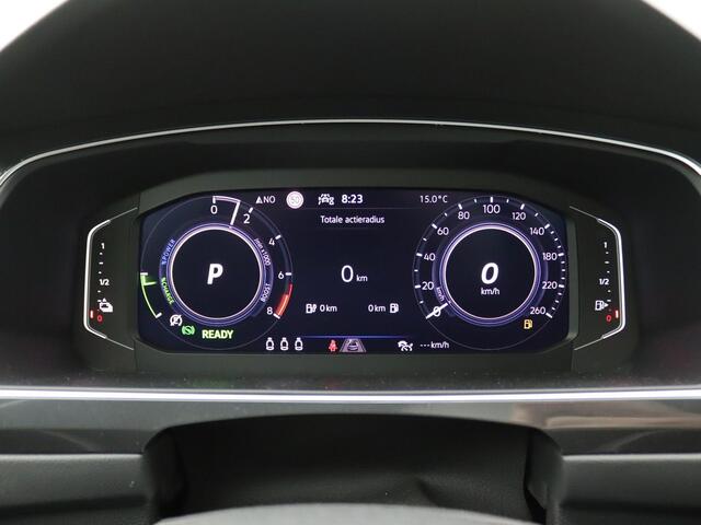 Volkswagen TIGUAN 1.4 TSI eHybrid Elegance 245PK DSG Pano-Schuifdak, Keyless, Trekhaak, Achteruitrijcamera, 18" LM Velgen, Matrix LED-Verlichting, Side Assist
