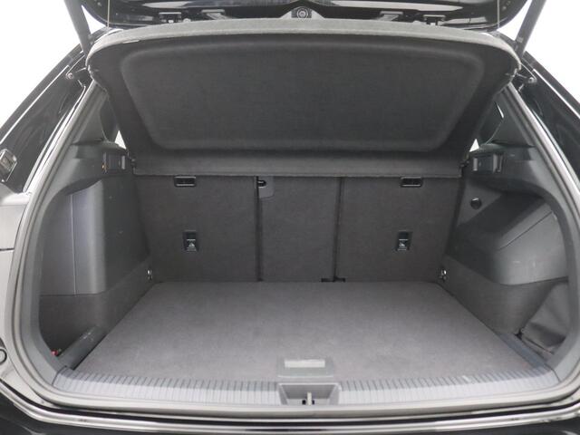 Volkswagen TIGUAN 1.5 eHybrid R-Line Edition 272PK DSG Pano-Schuifdak, Trekhaak, Black Style, Head-Up Display, Leder, Harman Kardon, Navi Pro, Memorystoel, 360gr. Camera