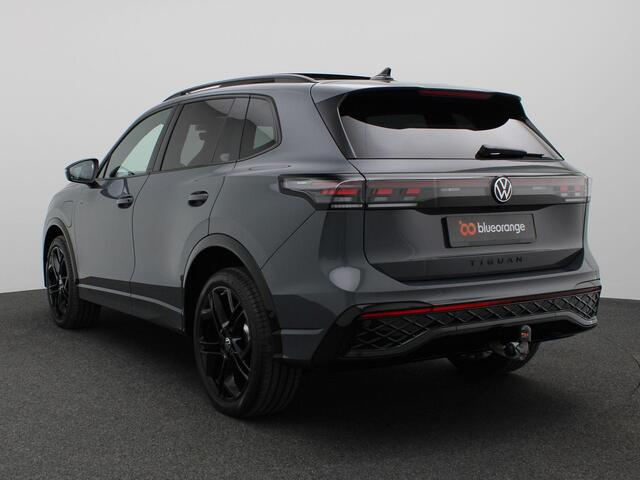 Volkswagen TIGUAN 1.5 eHybrid R-Line Edition 272PK DSG Pano-Schuifdak, 20" LM Velgen, Trekhaak, Black Style, Navi via Apple Carplay/Android Auto, Keyless, Side Assist, Achteruitrijcamera