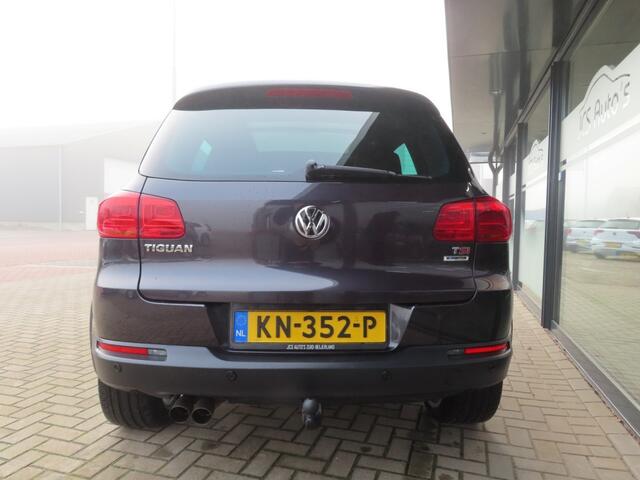 Volkswagen TIGUAN 1.4 TSI R-LINE Edition DSG Navi Leder Pano Trekhaak 2016
