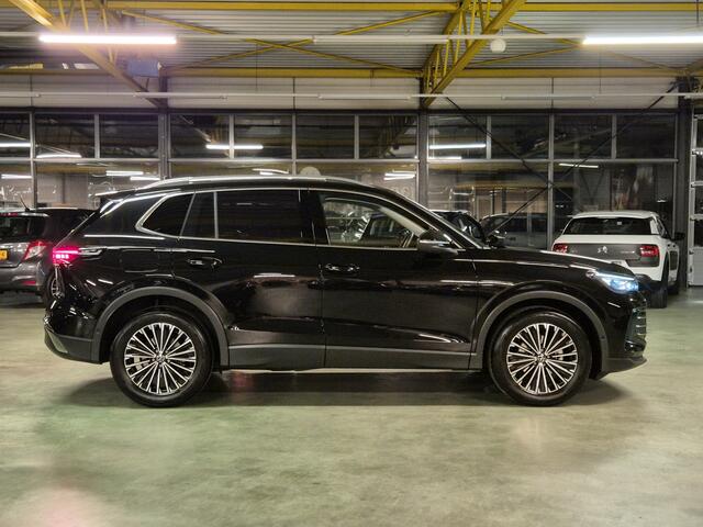 Volkswagen TIGUAN 1.5 eTSI Life Elegance -150pk- Automaat | Massage Stoelen | Rijklaarprijs incl. Garantie