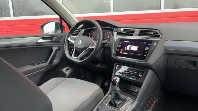Volkswagen TIGUAN 1.5 TSI Life Business KEYLESS / FULL LED / STOELVERW / STUURVERW / NAVI / CARPLAY / CLIMA / PDC / NL-AUTO