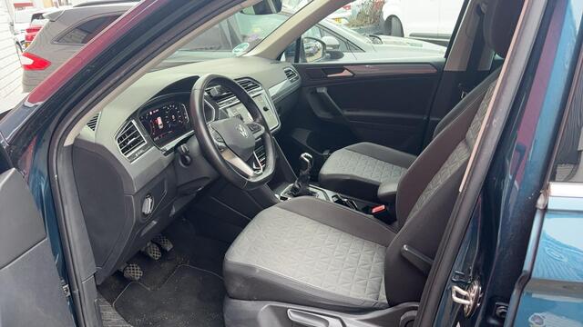 Volkswagen TIGUAN 1.5 TSI Life Business KEYLESS / FULL LED / STOELVERW / STUURVERW / NAVI / CARPLAY / CLIMA / PDC / NL-AUTO