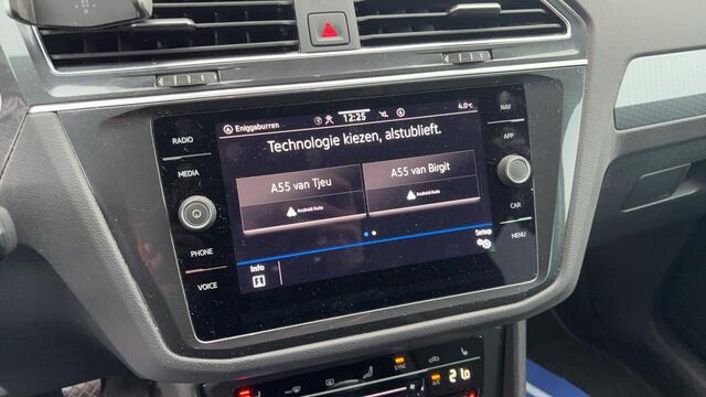 Volkswagen TIGUAN 1.5 TSI Life Business KEYLESS / FULL LED / STOELVERW / STUURVERW / NAVI / CARPLAY / CLIMA / PDC / NL-AUTO