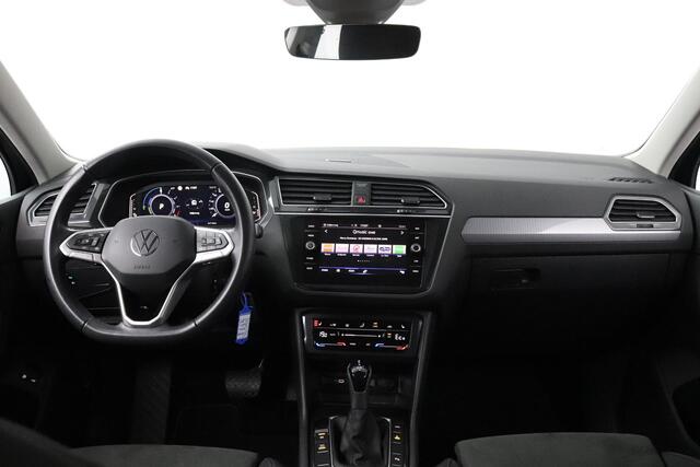 Volkswagen TIGUAN 1.4 TSI 245pk DSG eHybrid Business | Trekhaak | Virtual Cockpit | Camera | Stoel & Stuurverwarming |