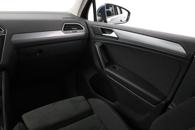 Volkswagen TIGUAN 1.4 TSI 245pk DSG eHybrid Business | Trekhaak | Virtual Cockpit | Camera | Stoel & Stuurverwarming |