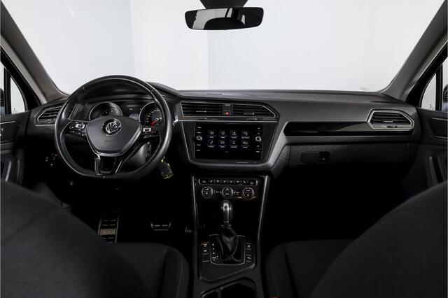 Volkswagen TIGUAN 1.4 TSI ACT 150 PK Comfortline Business - Automaat | Adapt. Cruise | Stoelverw. | PDC | Camera | NAV + App. Connect | ECC | Elek. Klep | Elek. Trekhaak | LM 19" |