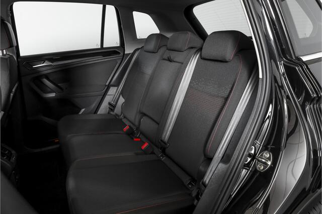 Volkswagen TIGUAN 1.4 TSI ACT 150 PK Comfortline Business - Automaat | Adapt. Cruise | Stoelverw. | PDC | Camera | NAV + App. Connect | ECC | Elek. Klep | Elek. Trekhaak | LM 19" |