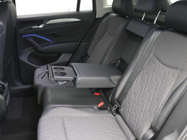 Volkswagen TIGUAN 1.5 eHybrid Life Edition 204PK DSG Trekhaak, 19" LM Velgen, Keyless, Achteruitrijcamera, Side Assist, Navi via Apple Carplay/Android Auto, Adaptieve Cruise Control, Stoel-Stuurverwarming, Elektr. Achterklep