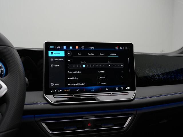 Volkswagen TIGUAN 1.5 eHybrid 272 pk DSG R-Line | Panoramadak | Adaptief onderstel | Stuur-/stoelverwarming | Achteruitrijcamera