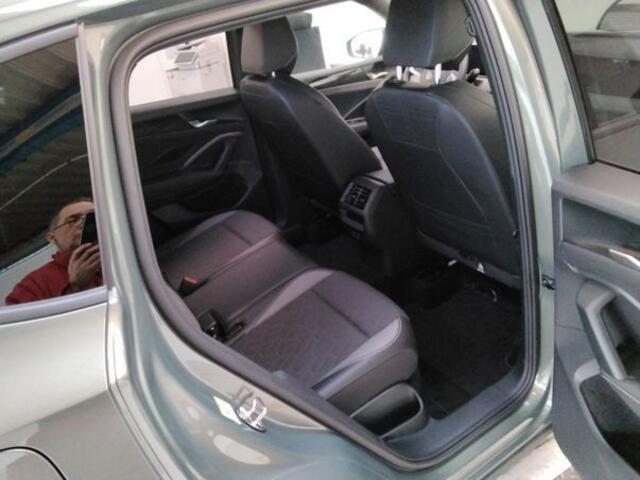 Volkswagen TIGUAN 1.5 eTSI DSG LIFE EDITION TREKHAAK/NAVI/CAMERA/5-JAAR-FABRIEKSGARANTIE Auto wordt verwacht!