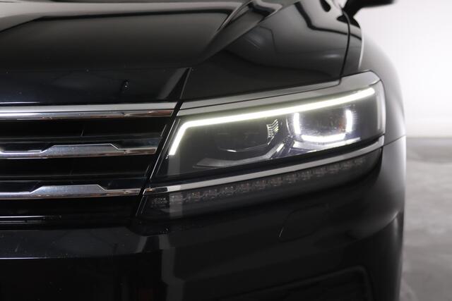 Volkswagen TIGUAN Allspace 1.5 TSI Comfortline Business 7-Persoons Trekhaak, LED, Keyless, Navigatie,