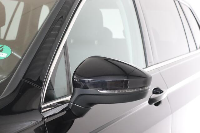 Volkswagen TIGUAN Allspace 1.5 TSI Comfortline Business 7-Persoons Trekhaak, LED, Keyless, Navigatie,