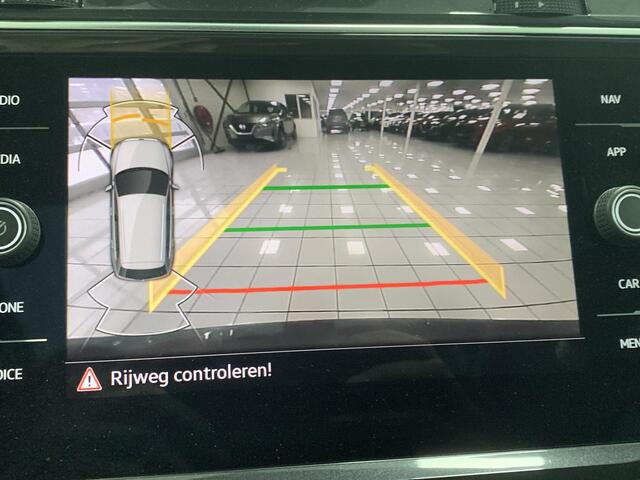 Volkswagen TIGUAN 1.4 TSI eHybrid R-Line Business+ PANORAMADAK | NAVIGATIE | ACHTERUITRIJCAMERA